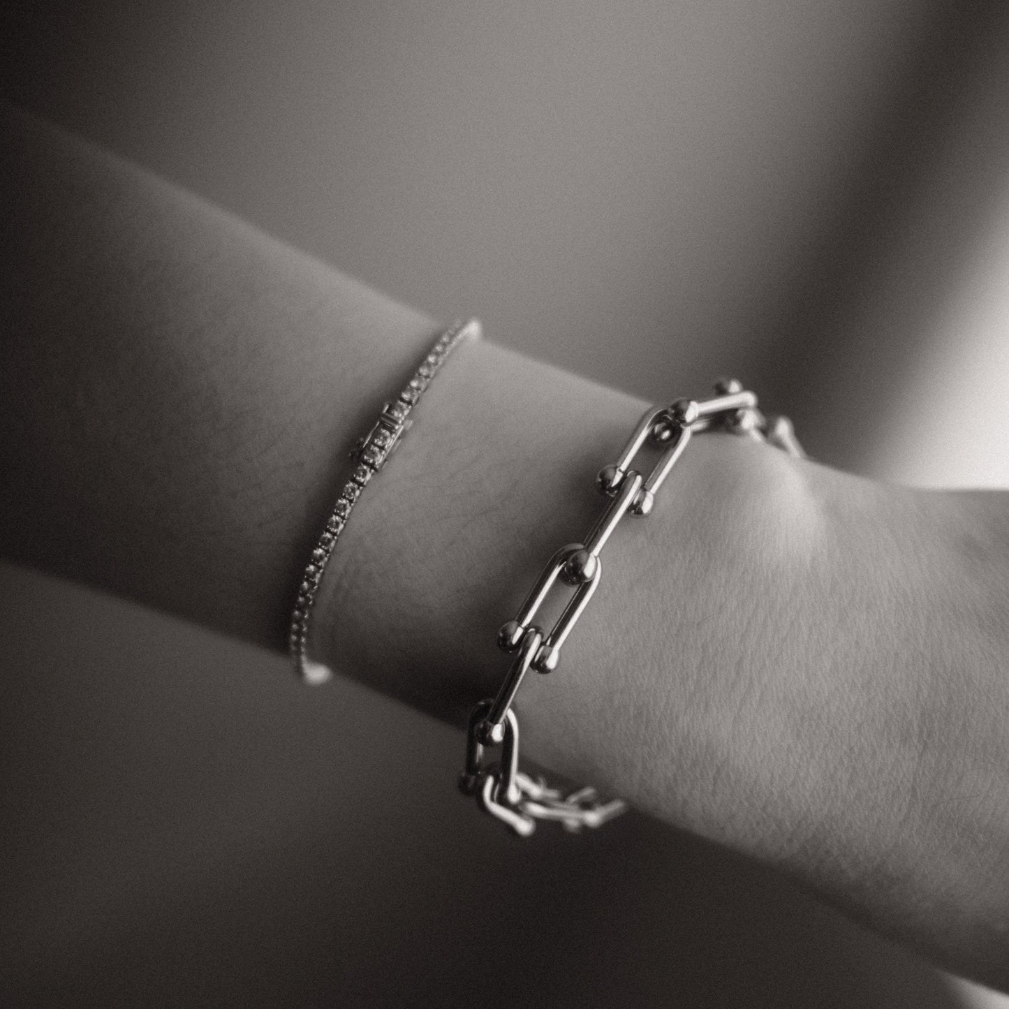 Arya Chained Bracelet